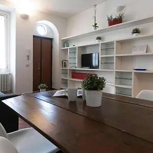 Italianway-giulio Milano